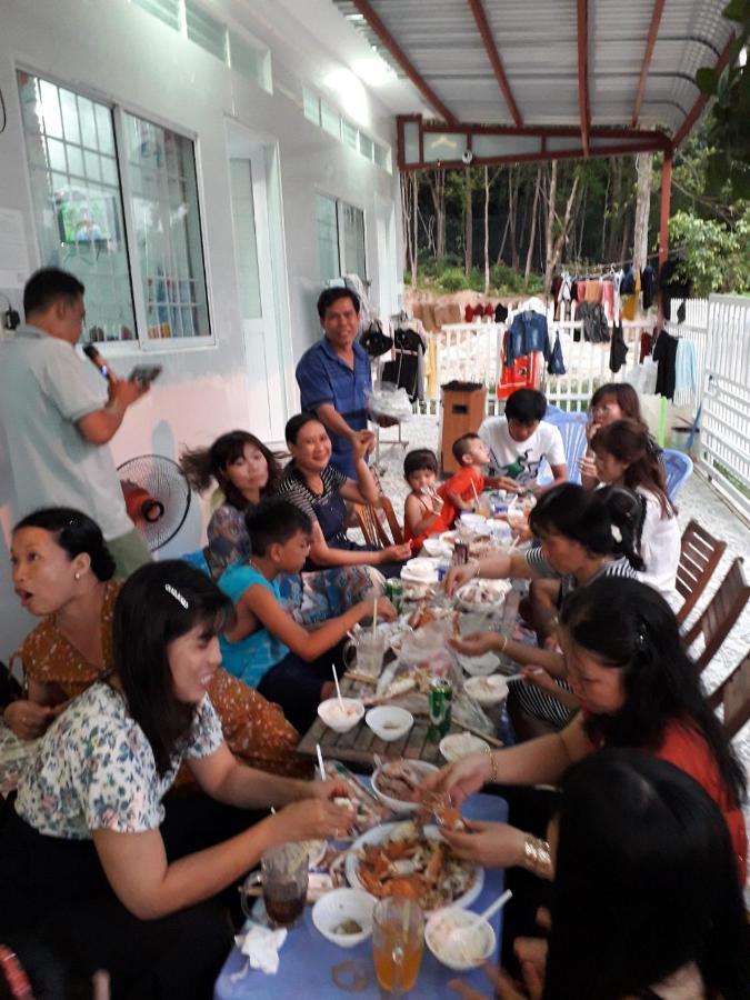Nhà Nghỉ NgọC PhuọNg Hon Son Hotel Lai Son Kültér fotó