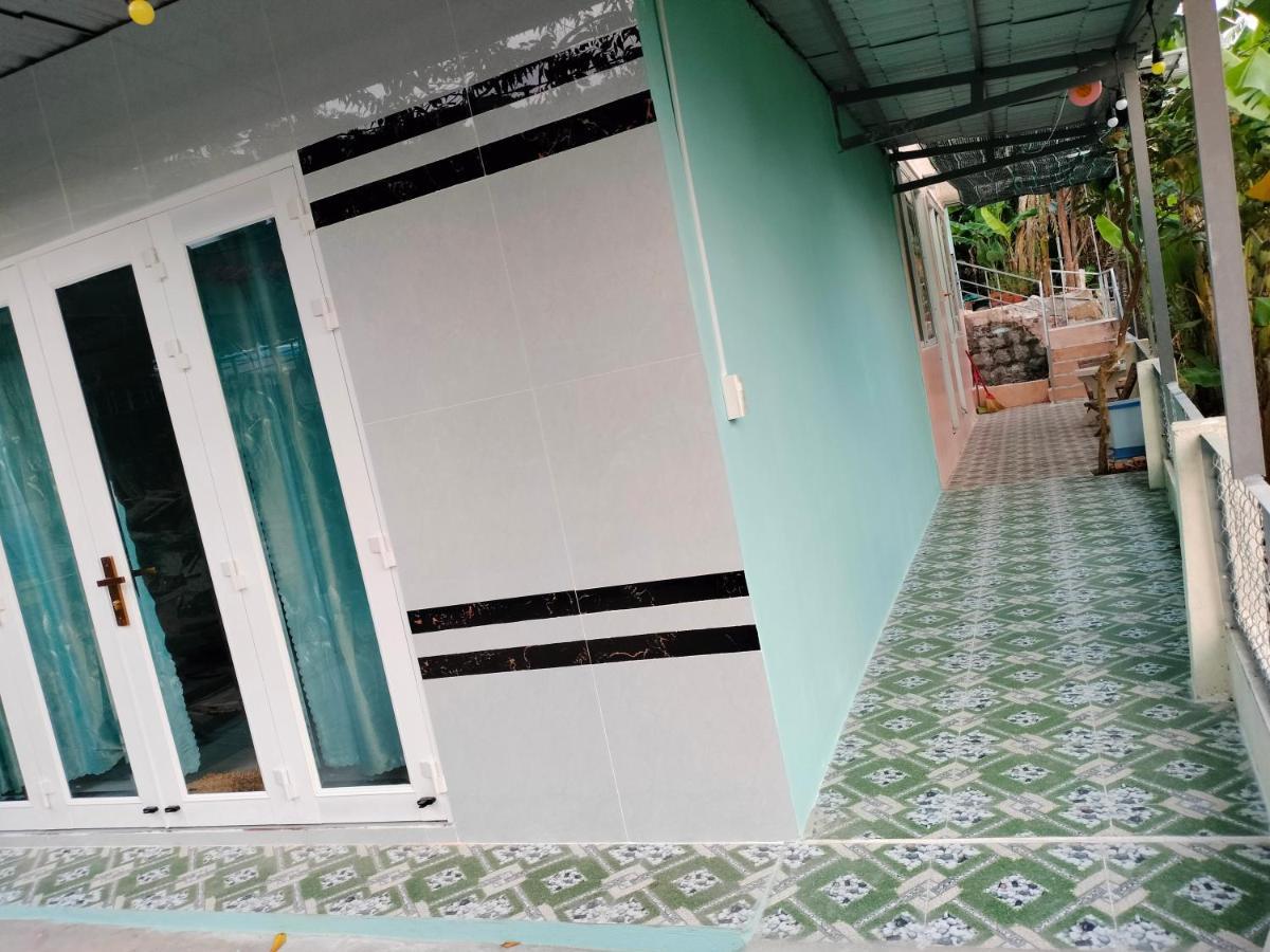 Nhà Nghỉ NgọC PhuọNg Hon Son Hotel Lai Son Kültér fotó