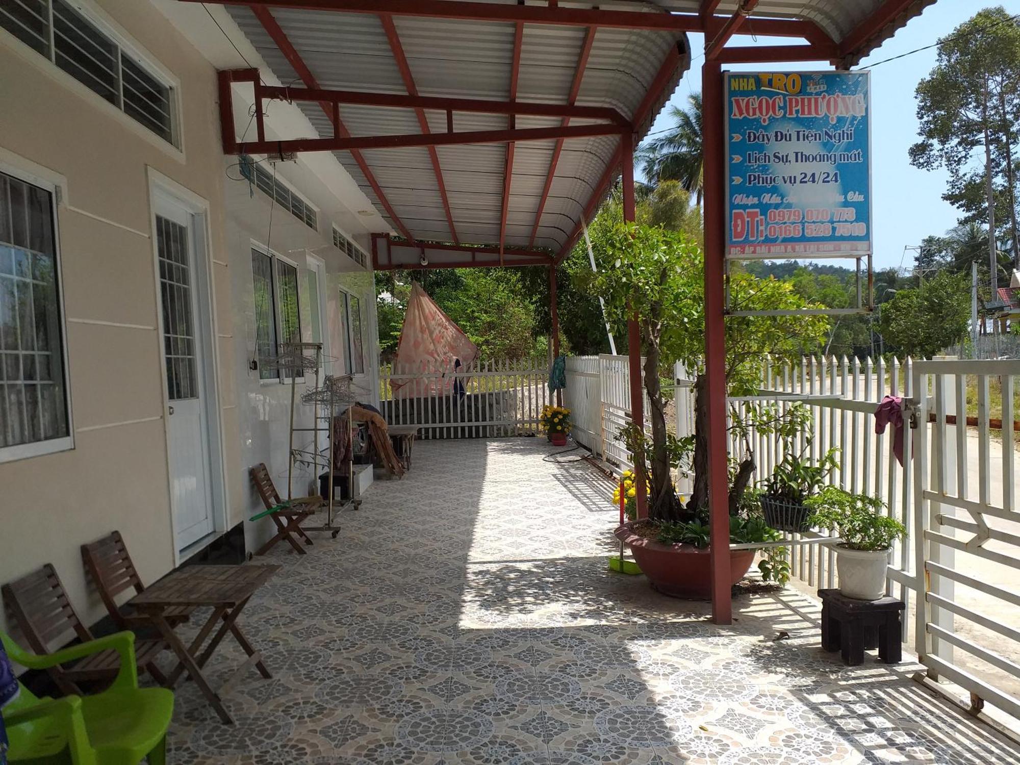 Nhà Nghỉ NgọC PhuọNg Hon Son Hotel Lai Son Szoba fotó